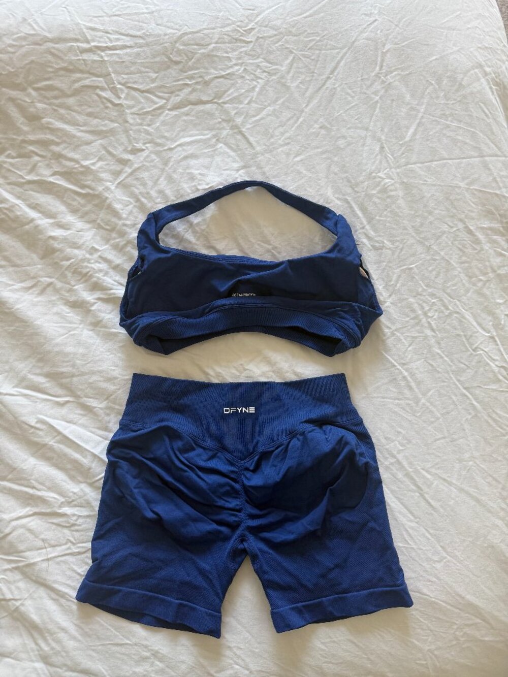 Dfyne set (blue) M top & Bottom